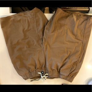 Size large Vuori shorts brown